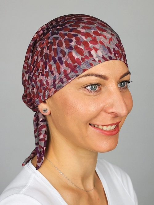 Šátek nepodšitý červený vzor